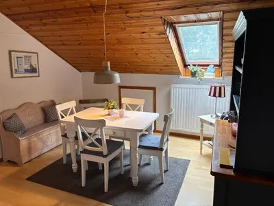 Ein Sitzbereich in der Unterkunft Ferienwohnung am Sophienberg