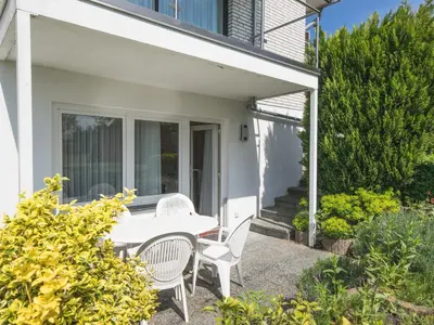 Ein Garten an der Unterkunft Haus Regina