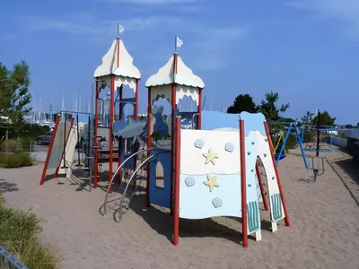 Ein Kinderspielbereich in der Unterkunft ancora Marina Haus 2 Nr 03, Typ 2