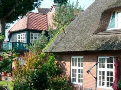 Das Gebäude in dem sich die Ferienwohnung befindet
