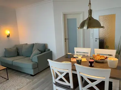 Ein Sitzbereich in der Unterkunft Ostseeblick Apartment