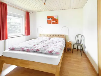 Ein Bett oder Betten in einem Zimmer der Unterkunft (BIR16) Villa Bullerbü