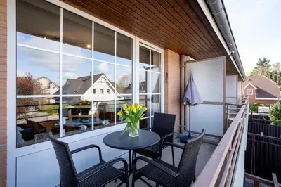 Ein Balkon oder eine Terrasse in der Unterkunft (DKK9)- Ferienwohnung Möwennest