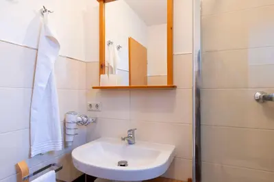 Ein Badezimmer in der Unterkunft (DKK1d) Ferienwohnung Seemöwe