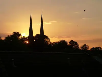 Blick auf den Sonnenuntergang/Sonnenaufgang von der Ferienwohnung aus oder aus der Nähe