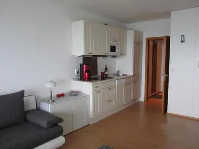 Küche/Küchenzeile in der Unterkunft Ferienwohnung-Apartment-Seeblick-in-Plaza-Marit-Residenz