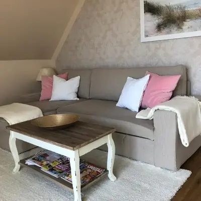 Gemütliche Wohnung mit Balkon und Stellplatz