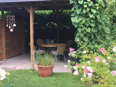 Ein Garten an der Unterkunft Gästehaus Melz Schwabe