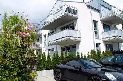 Das Gebäude in dem sich die Ferienwohnung befindet