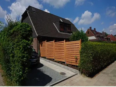Das Gebäude in dem sich die Ferienwohnung befindet