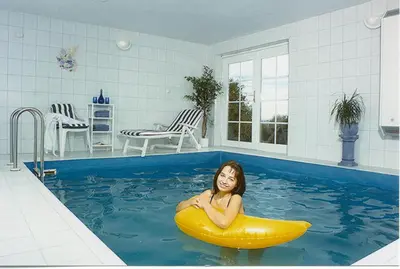 Der Swimmingpool an oder in der Nähe von Villa Vogelsang VO, Schwimmbad, Sauna