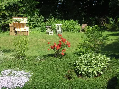 Ein Garten an der Unterkunft Waldblick