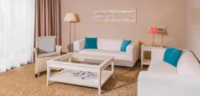 Ein Sitzbereich in der Unterkunft Mein Strandhaus - Hotel, Restaurant & Schwimmbad