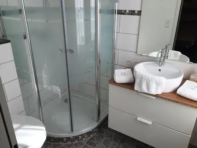 Ein Badezimmer in der Unterkunft Hotel Hinz