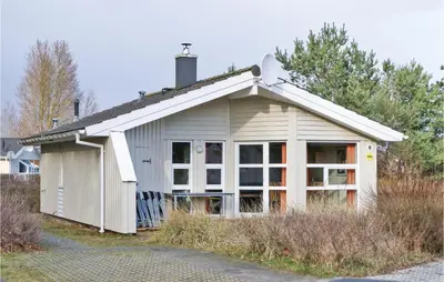 Das Gebäude in dem sich das Ferienhaus befindet