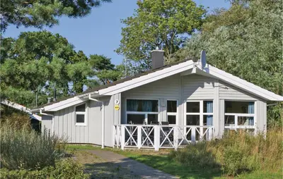 Das Gebäude in dem sich das Ferienhaus befindet