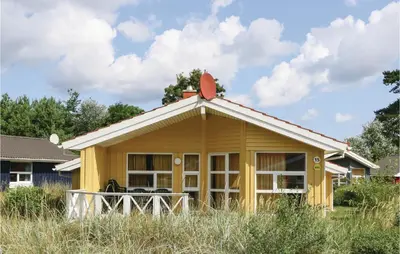 Das Gebäude in dem sich das Ferienhaus befindet