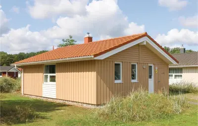 Das Gebäude in dem sich das Ferienhaus befindet
