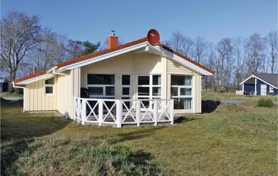 Das Gebäude in dem sich das Ferienhaus befindet