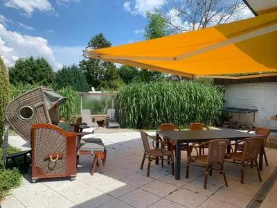 Ein Garten an der Unterkunft Strandbungalow / Ferienhaus Ostsee