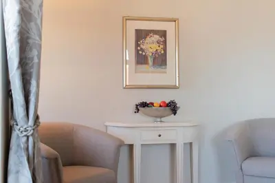 Ein Sitzbereich in der Unterkunft Ferienwohnung Villa Susewind 2