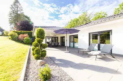 Ein Garten an der Unterkunft Ferienhaus Beach House Scharbeutz
