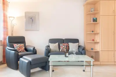Ein Sitzbereich in der Unterkunft Ferienwohnung Dorfmeyer
