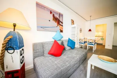 Ein Sitzbereich in der Unterkunft Ferienwohnung Seesternchen 1