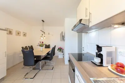 Küche/Küchenzeile in der Unterkunft Ferienwohnung Lotsenwache
