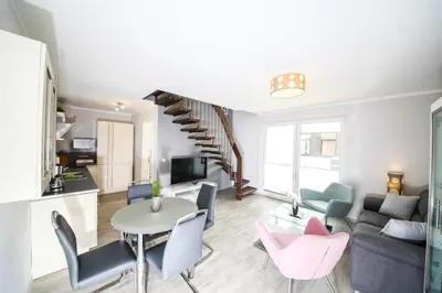Ein Sitzbereich in der Unterkunft Ferienwohnung Glücksgefühl