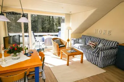 Ein Sitzbereich in der Unterkunft Ferienwohnung Kleine Freiheit
