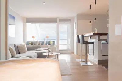 Ein Sitzbereich in der Unterkunft Ferienwohnung Meersehen