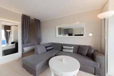 Ein Sitzbereich in der Unterkunft Ferienwohnung Seetempel App. 35