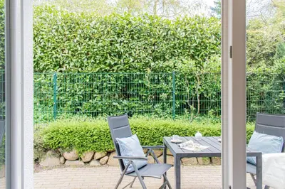 Ein Garten an der Unterkunft Ferienwohnung Sommertraum