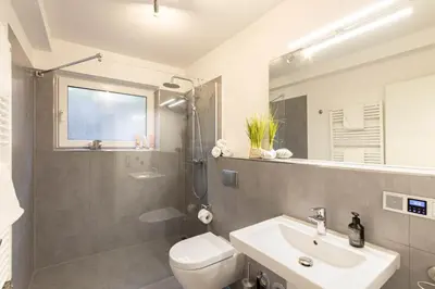 Ein Badezimmer in der Unterkunft Ferienwohnung Strandhaus Möwenberg App.2
