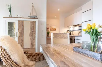 Küche/Küchenzeile in der Unterkunft Ferienwohnung Strandvilla Augustusbad 17