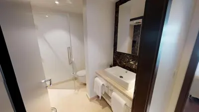 Ein Badezimmer in der Unterkunft White Pearl Apartment 2.16