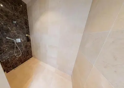 Ein Badezimmer in der Unterkunft White Pearl Apartment 4 02