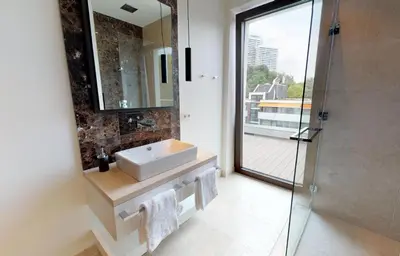 Ein Badezimmer in der Unterkunft White Pearl Apartment 4 05