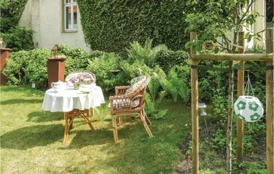 Ein Garten an der Unterkunft Holiday Apartment In Lubeck