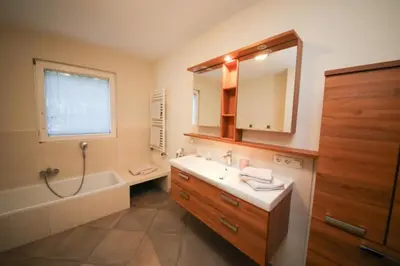 Ein Badezimmer in der Unterkunft Ferienwohnung Hansa Lounge 18
