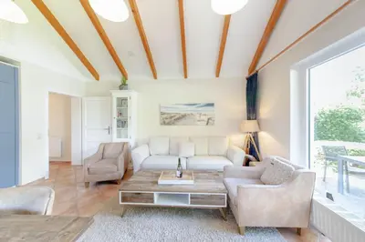 Ein Sitzbereich in der Unterkunft Ferienwohnung Hansa Lounge 20a