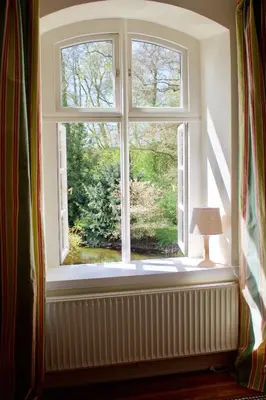 Ein Garten an der Unterkunft Landhaus Woltersmühlen bei Scharbeutz