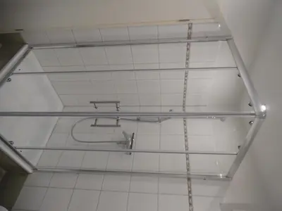Ein Badezimmer in der Unterkunft Am Pool und Strand 7 neu