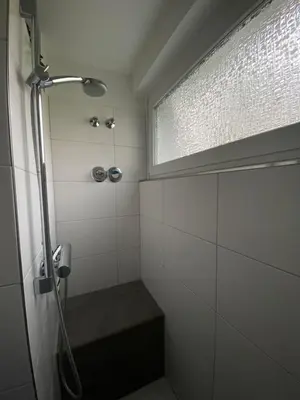 Ein Badezimmer in der Unterkunft Ferienwohnung Juchmann *Zentrale/ strandnahe/ ruhige Lage*