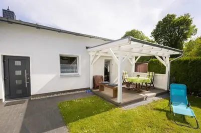 Ein Garten an der Unterkunft Haus Albatros Ferienwohnungen