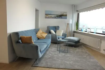 Ein Sitzbereich in der Unterkunft StrandChalet Scharbeutz