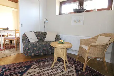 Ein Sitzbereich in der Unterkunft Obj. 45* kleine, moderne FeWO 2 Pers. - nur 300 m zum Strand, W-LAN, Balkon