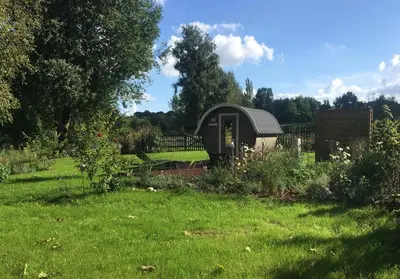 Ein Garten an der Unterkunft Ferienwohung Tilla