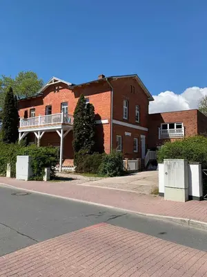 Das Gebäude in dem sich die Ferienwohnung befindet